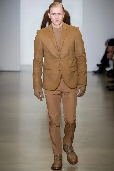 Look 36